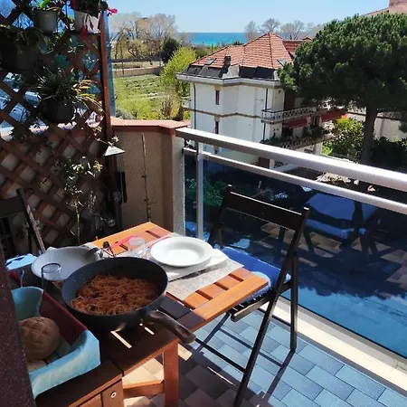 Riviera Trilocale Wifi E Parcheggio Privato Appartement