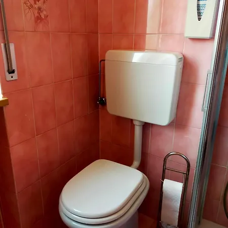 Riviera Trilocale Wifi E Parcheggio Privato *