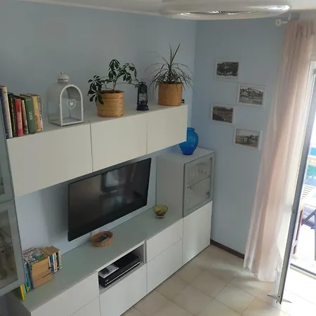 Appartement Riviera Trilocale Wifi E Parcheggio Privato Vintimille