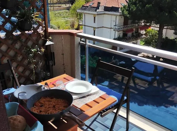 Riviera Trilocale Wifi E Parcheggio Privato Apartament