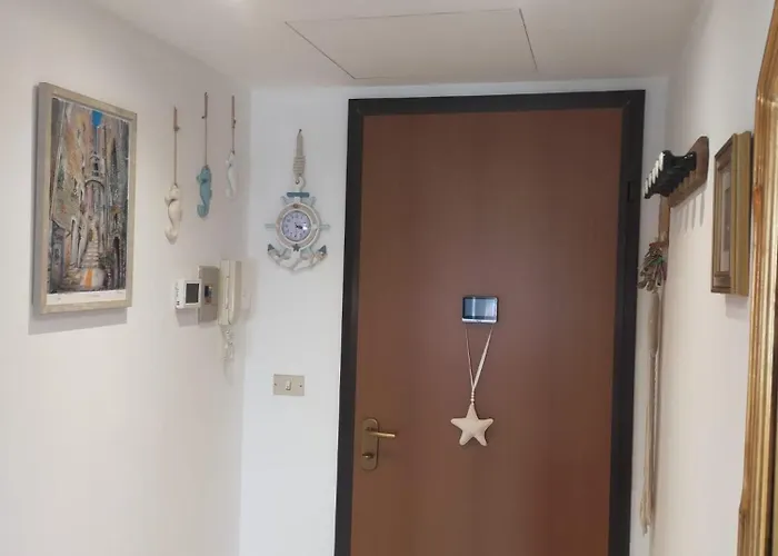 Riviera Trilocale Wifi E Parcheggio Privato شقة *