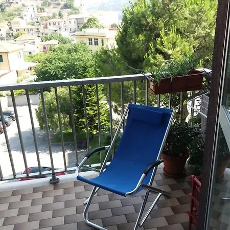 Riviera Trilocale Wifi E Parcheggio Privato Ventimiglia