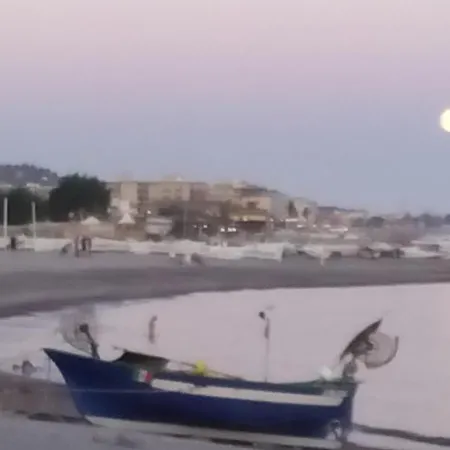 Riviera Trilocale Wifi E Parcheggio Privato Appartamento Ventimiglia