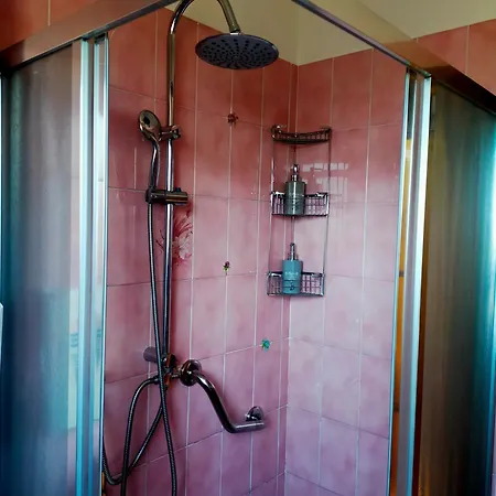 Riviera Trilocale Wifi E Parcheggio Privato