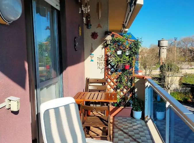 Riviera Trilocale Wifi E Parcheggio Privato Ventimiglia